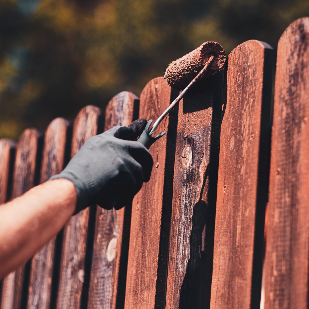 wood fencing painting